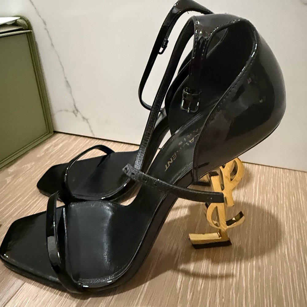 Saint Laurent Black Heels with Gold Heel